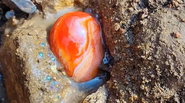 سنگ‌های قیمتی چگونه جدا می شوند؟ + فیلم