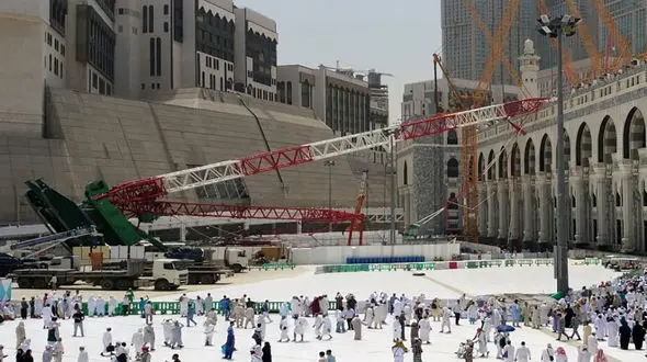 حکم نهایی فاجعه سقوط  مرگبار جرثقیل در مکه صادر شد / در دادگاه عربستان رخ داد