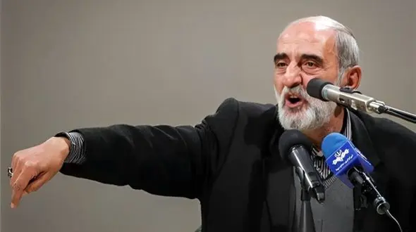 شریعتمداری، جلیلی و قالیباف را به بازی در زمین دشمن متهم کرد!