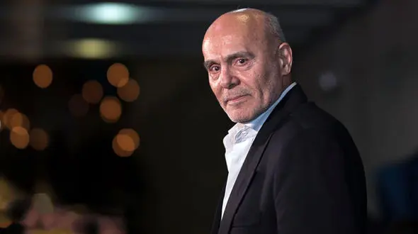 تیپ و چهره جدید «جمشید هاشم پور» در 80 سالگی+عکس