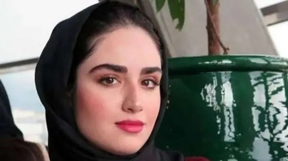 چهره ها در زمان/ عکس های خاص و جدید هانیه غلامی در پشت بام خانه شان / تهران زیر پای بازیگر زن جوان