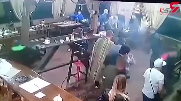 حمام خون مرد تیرانداز در قهوه خانه + تصویر