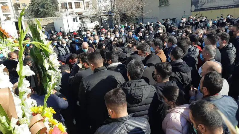 تشییع جنازه محمد بزرگی2