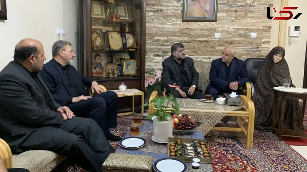 ملاقات معاون رئیس‌جمهوری با مادر شهیدان باقری