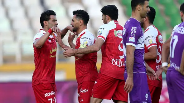 پرسپولیس ۲- هوادار صفر / صعود موقت به صدر با هنرنمایی بیرانوند و آل کثیر