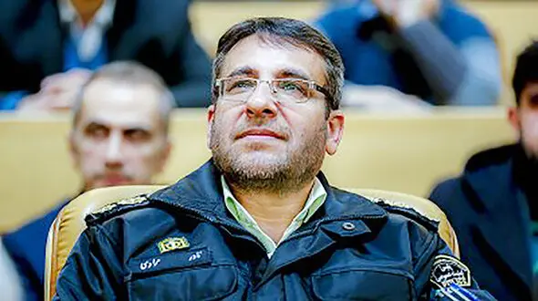 انبار لوازم آرایشی و بهداشتی قاچاق به ارزش 10 میلیارد در تهران لو رفت + عکس و فیلم