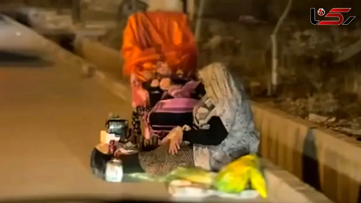 فیلم لرزیدن زن بی خانمان ارومیه‌ای در خیابان / بهزیستی: دنبالش رفتیم ولی او را پیدا نکردیم + فیلم