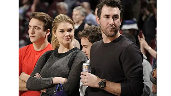 ازدواج بازیگرزن سینما با یک ستاره ورزشی + عکس