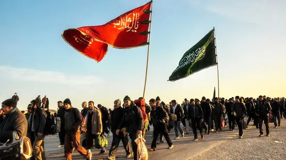 ببینید / نماهنگ  مداحی "قدم قدم با یه علم"  با صدای حسین سیب سرخی 