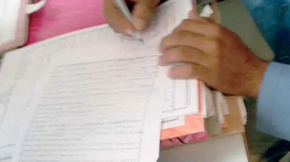 چشمان این مرد خبیث دنبال زنان فامیل بود!