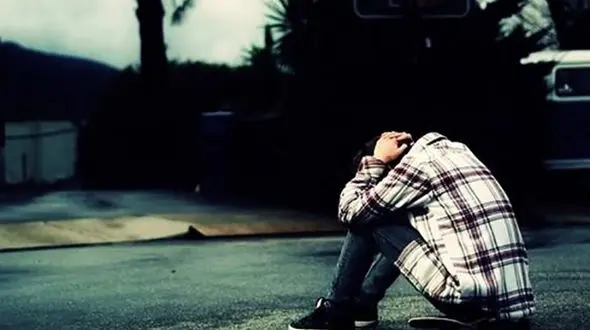 ارتباط با زن های غریبه چهره ام را شیطانی کرده است