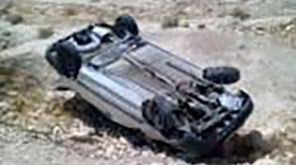 سقوط پراید با هفت سرنشین به پرتگاه +عکس