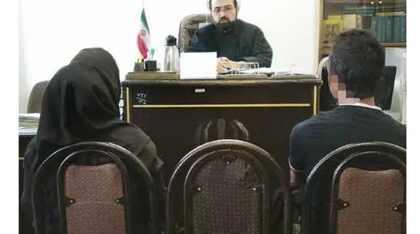 درخواست عجیب خانم وکیل از قاضی دادگاه خانواده 