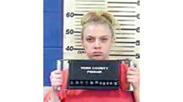 این زن برای ارتباط شوم، پسران نوجوان را به خانه اش می برد+عکس