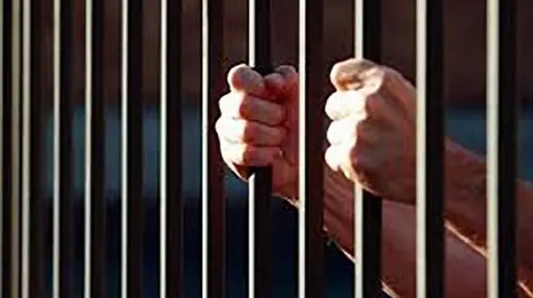 متین با ستایش زیبایی ثریا اقدام شیطانی اش را طراحی کرد!