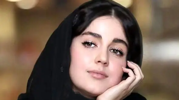 افسانه پاکرو: دیوانه شدم آنقدر برای ازدواج بهم پیام میدن ! / 2 برادر خواستگارهای من و خواهرم بودن ! / اونا بخاطر خوشگلیم و بازیگریم سراغم میان ! + فیلم