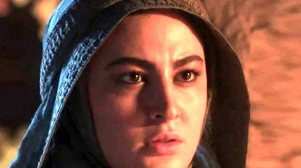 عکس سفر زمان / خانم بازیگر نقش «همسر مسلم بن عقیل» (سریال مهمان‌کشی) در کنار «علی انصاریان و مادرش»