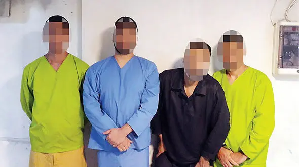 عکس / راز شاباش‌های میلیاردی در یک عروسی / 4 برادر در 2 سال هزار میلیارد تومان پول به جیب زدند