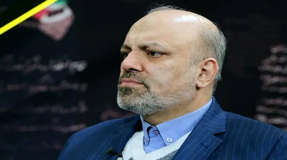 فیلم حرکات عجیب یک نماینده مجلس هنگام درد دل معلمان خوزستانی