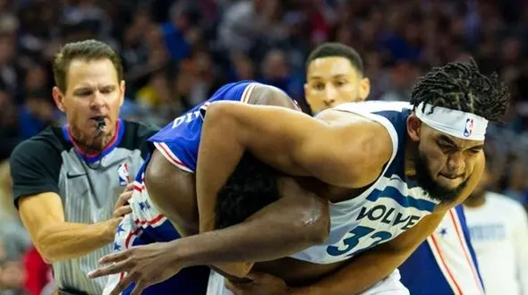 درگیری شدید فیزیکی در زمین بسکتبال +فیلم