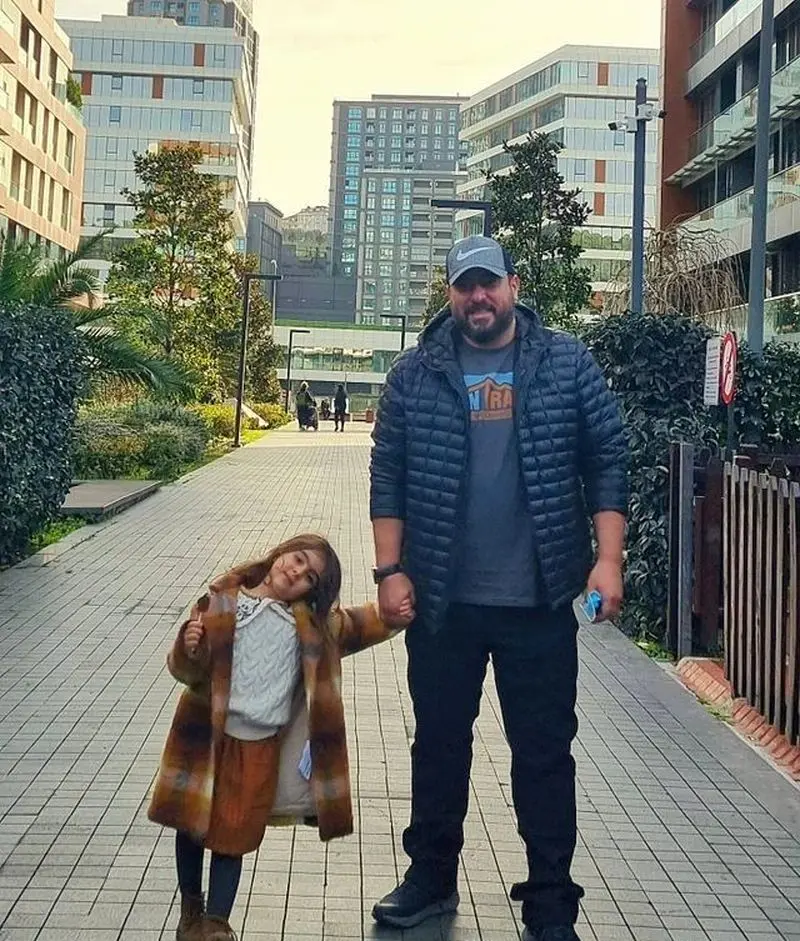 محسن کیایی و دخترش