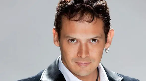 مرگ خواننده معروف با  شلیک 3 گلوله به سرش / جشن تولد خونین + عکس