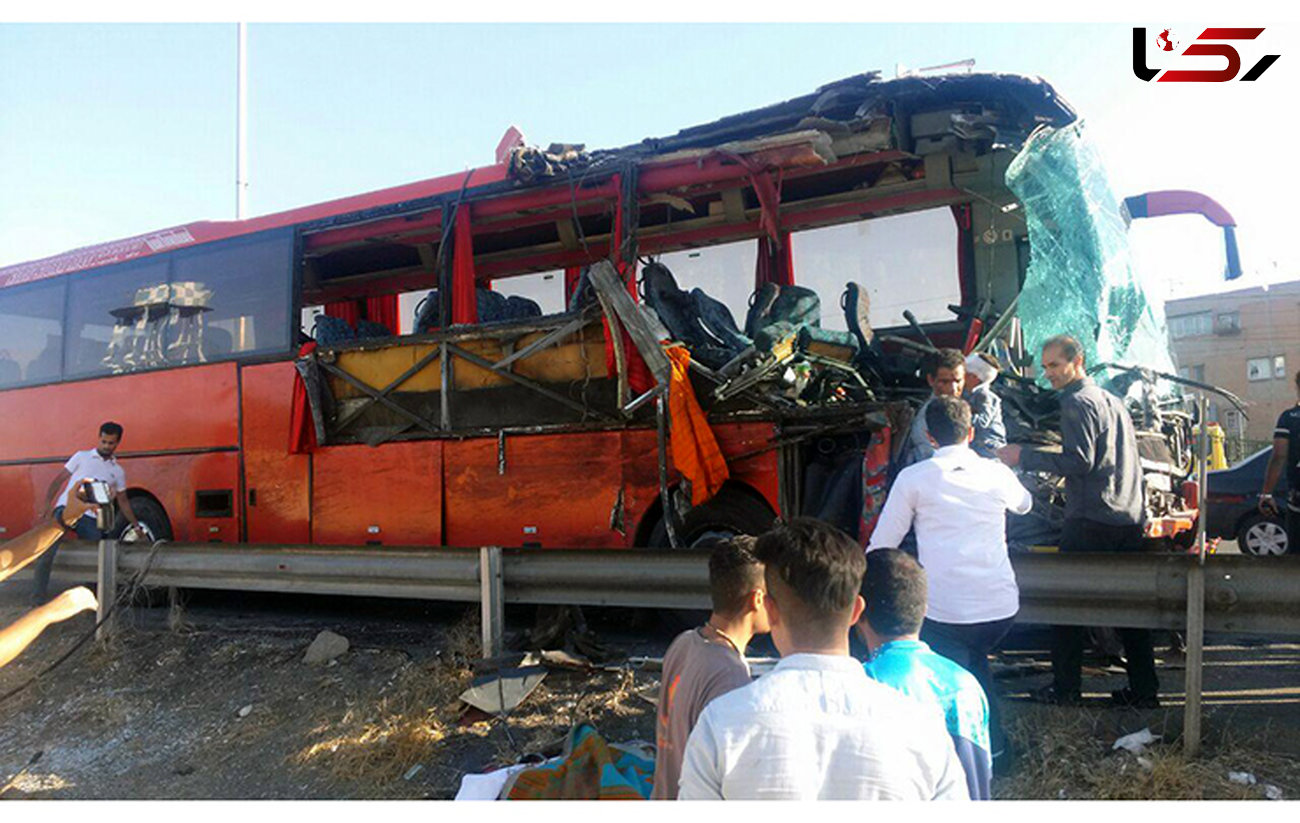 فیلم و عکس های جدید از حادثه تصادف 2 اتوبوس در اتوبان تهران