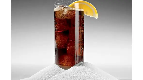 مضرات نوشابه رژیمی یا لایت