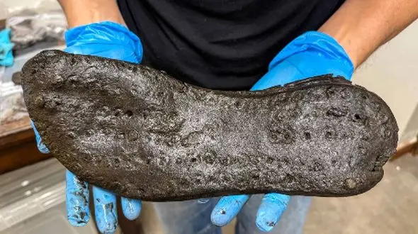 راز کفش‌ های غول‌ پیکر روم باستان؛ معمایی که هنوز حل نشده است