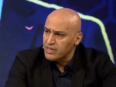 علی منصوریان: اتاق های تیم ملی ما شبیه غسالخانه بود، علی دایی ترکی یه چیز می‌گفت نیم ملاقه غذا بیشتر بریزن، با شمر هم اتاق بودم آقا عابدزاده و...+فیلم