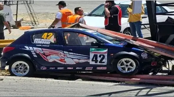 حال وخیم حمیدرضا درجاتی عکاس ورزشی /او در حادثه پیست اتوموبیلرانی مجروح شد