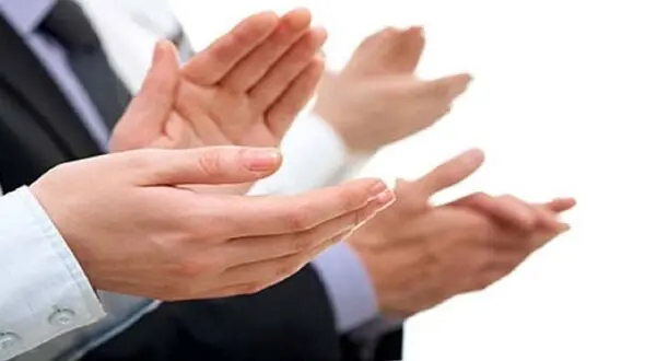 موقع کف زدن چه اتفاقی در بدن تان می افتد؟