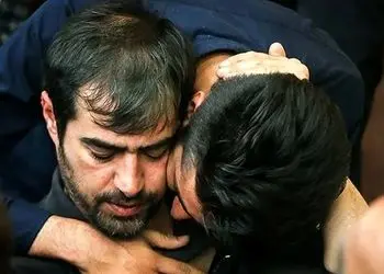 فیلم  مراسم ختم باشکوه پدر شهاب حسینی /  از حضور زن اولش پرچهر قنبری، امیر جعفری، علیرضا قربانی، لاله اسکندری تا چیدن میزعزایی پر از حلوا و قرابیه  به سبک آذری ها 