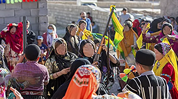 فیلم/ شلیک هوایی در مراسم عروسی ممنوع! / برخورد جدی قضایی در خرم آباد 