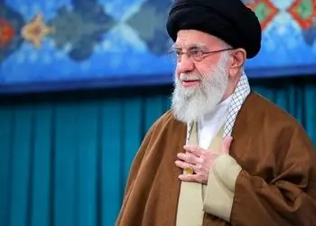 عکس ها / دیدار عاشقانه بازیگران و ورزشکاران از رهبری انقلاب و  عرض ارادت / از علی ضیا و عمو پورنگ تا علی پروین و جواد عزتی و ....