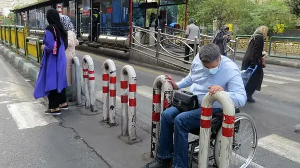 قطع و محدود کردن  اینترنت مشکلات زندگی روزمره افراد دارای معلولیت را بیشتر می کند