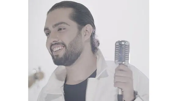 دانلود آهنگ جدید «منو تو شاید دنیامون یکی بود» حامیم + فیلم / حال حامیم بد است دعایش کنید