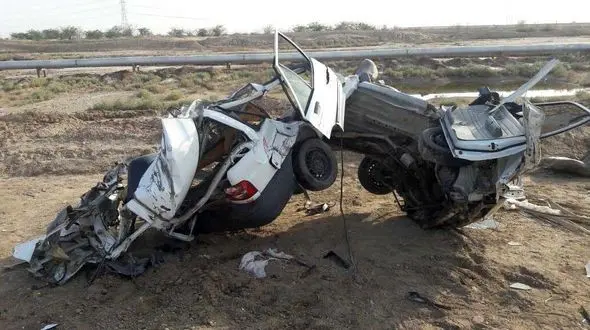 پرس شدن چهار سرنشین پراید زیر کامیون با بار سنگ در آبادان + تصاویر باورنکردنی