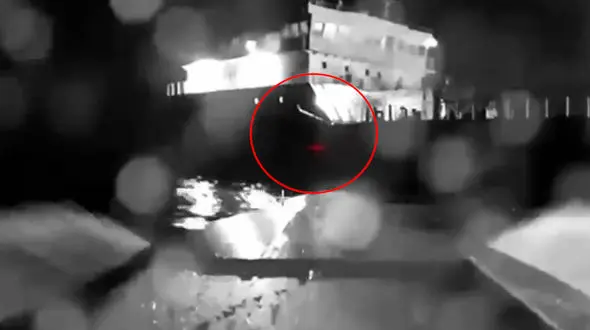 حمله انتحاری اوکراین به نفتکش روسیه + فیلم 