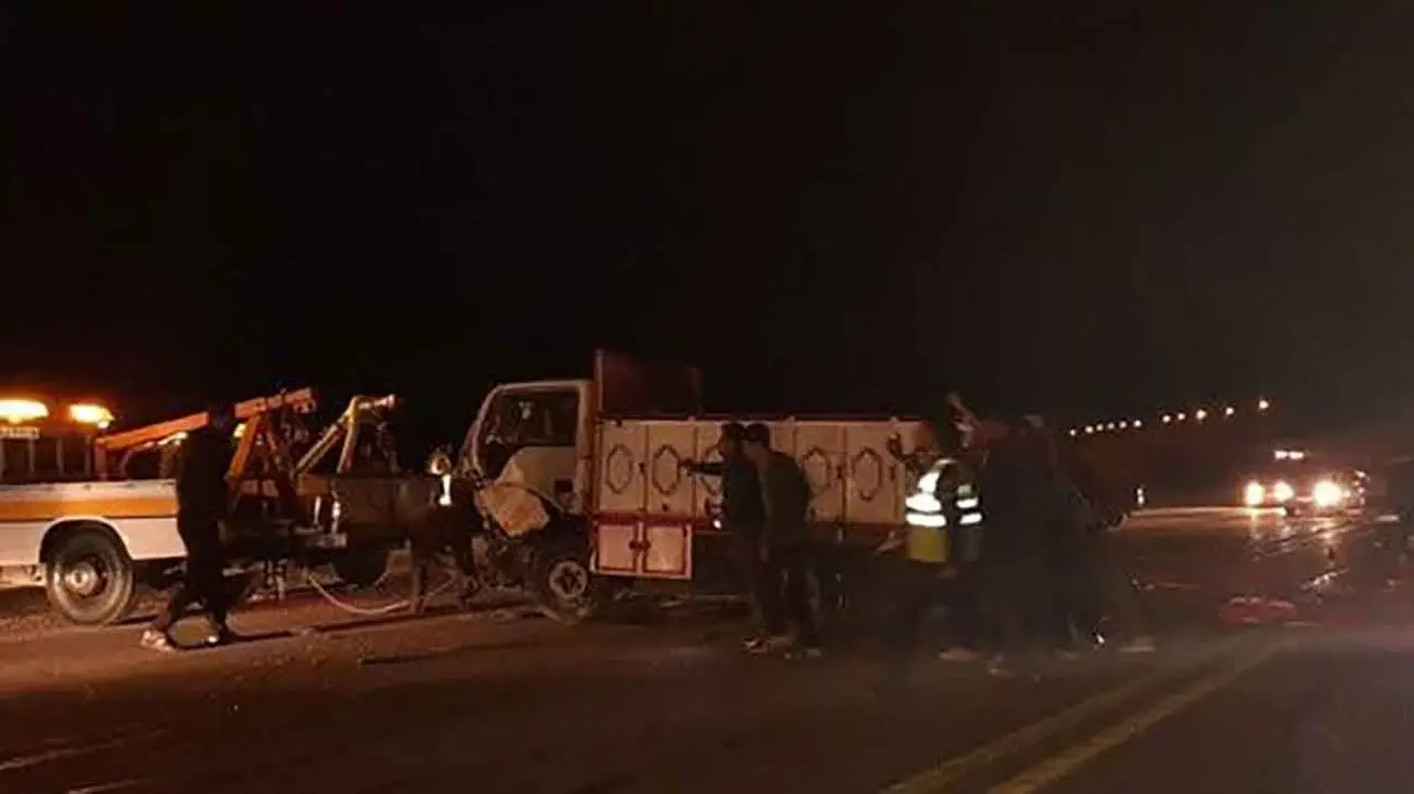 9 کشته و زخمی در تصادف زنجیره ای جاده آشخانه
