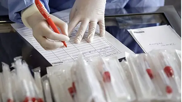 کدام تست کرونا مطمئن‌تر است؟/ هشدار در مورد سی تی اسکن ریه