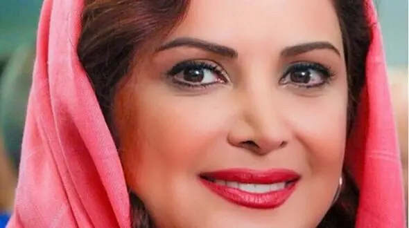 فیلم کمند امیرسلیمانی:دلم میخواد یه چک بزنم توی گوش زن هایی که دور و بر شوهرم جمع میشن ! /  شوهر من سلبریتیه کلی طرفدار داره وقتی میریم یه جا زنا عین مور و ملخ میریزن سر و کله اش  !