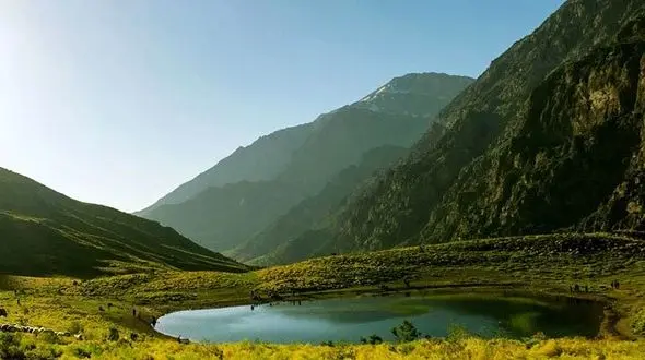 وقتی طبیعت با دو زبان سخن می‌گوید / سکوت و نغمه