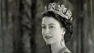 عکس با حجاب ملکه الیزابت / باورتان نمی شود او محجبه شده باشد !