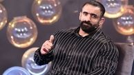 نگاهی به پذیرایی خانه ساده هادی چوپان با فرش ماشینی و پرده های معمولی و گُل گیاه /اصالت در اوج ثروت و محبوبیت