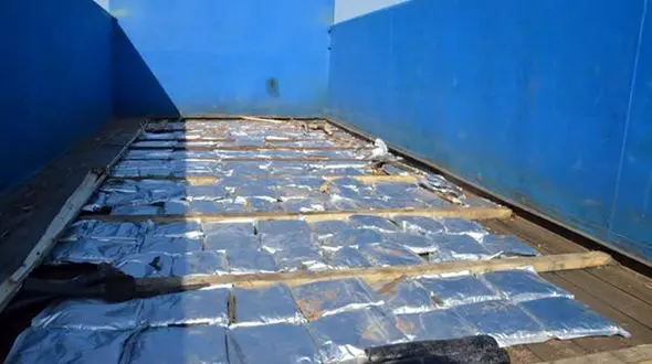 توقیف 586کیلو تریاک از یک دستگاه کامیون