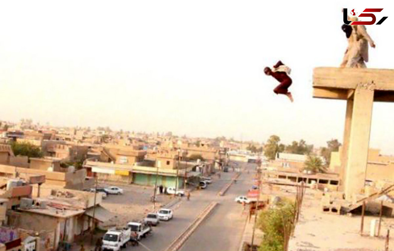 عکس وحشتناک پرتاب کردن جوان عراقی از بالای ساختمان توسط داعش+تصاویر
