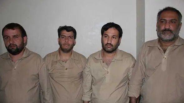 4 مرد کثیف بی آر تی را شناسایی کنید+ عکس