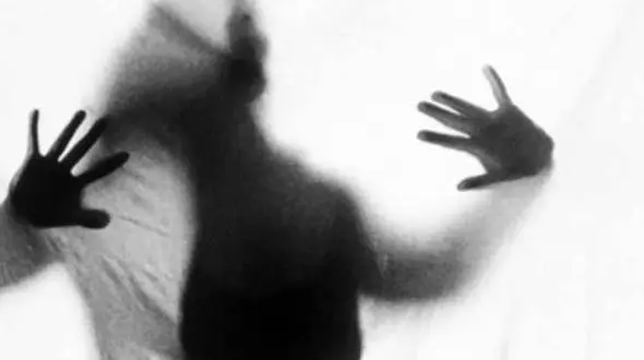 تعرض یک معلم روستا به دختر 9 ساله / یک روزنامه محلی استان زنجان فاش کرد