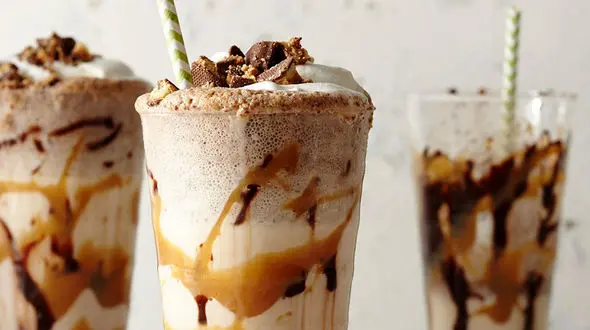 خنک ترین نوشیدنی برای روزهای گرم تابستان/دستور تهیه میلک شیک